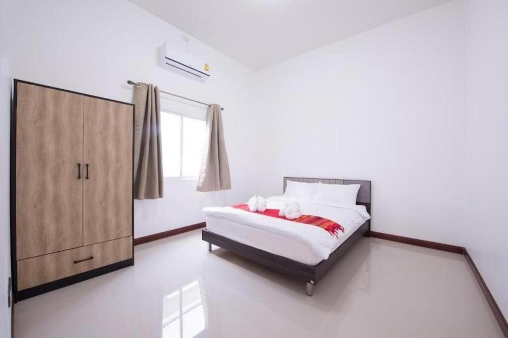 Bees Smile Hotel Chiang Rai Buitenkant foto