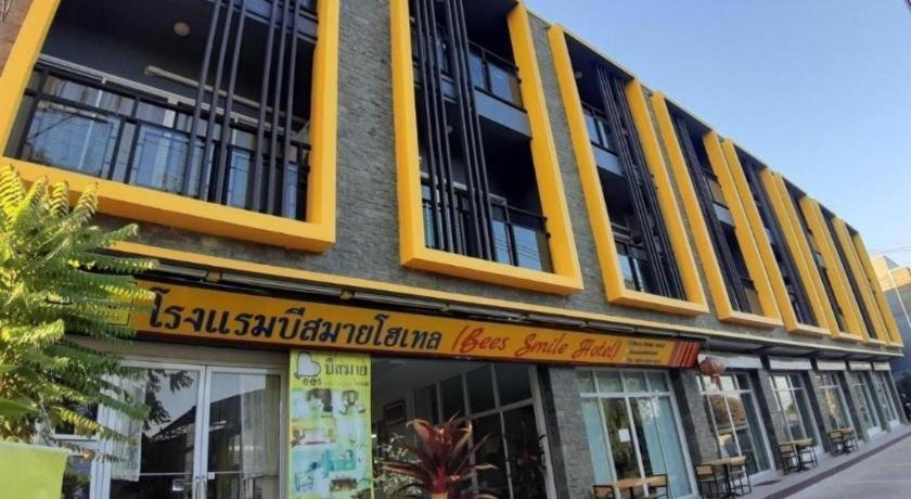 Bees Smile Hotel Chiang Rai Buitenkant foto