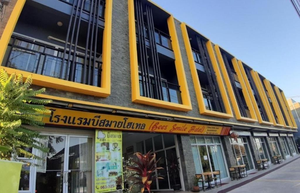 Bees Smile Hotel Chiang Rai Buitenkant foto
