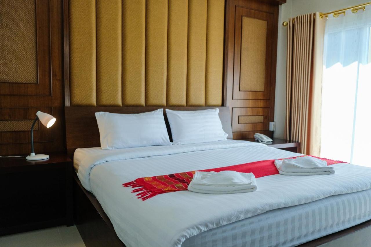 Bees Smile Hotel Chiang Rai Buitenkant foto